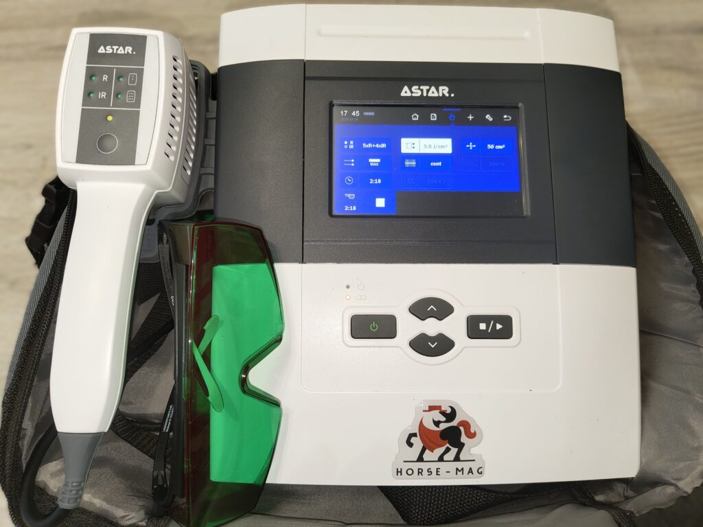 Aparat Astar PhysioGo.Lite Laser wraz z aplikatorem CL1800 - terapia niskoenergetyczna